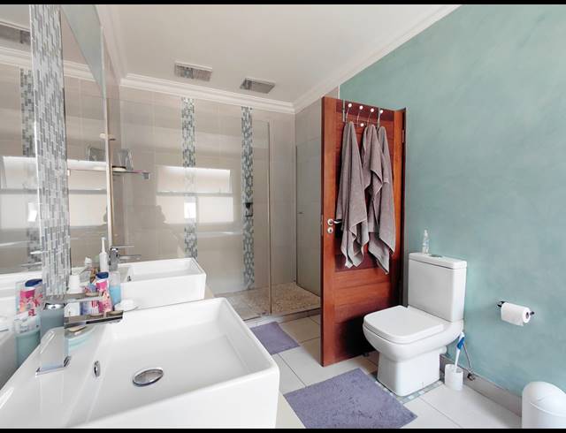 4 BEDROOM FREESTANDING FOR SALE IN BENDOR